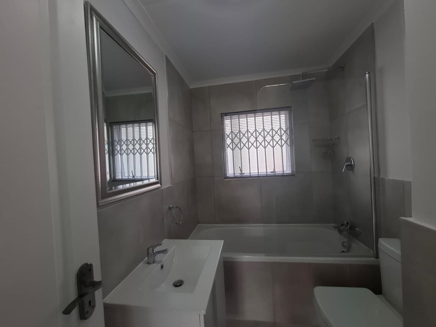 To Let 2 Bedroom Property for Rent in West Beach Western Cape